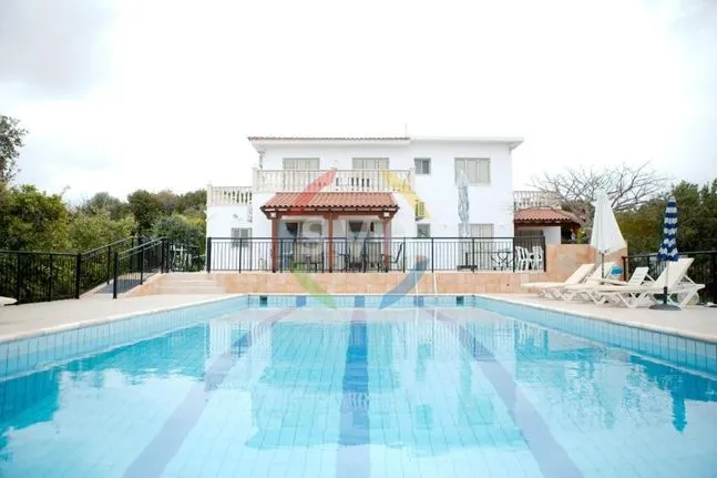 Villa 309 sqm for sale, Paphos