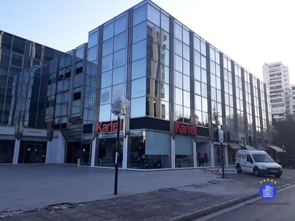 Store 33,50 sqm for sale, Athens - North, Chalandri