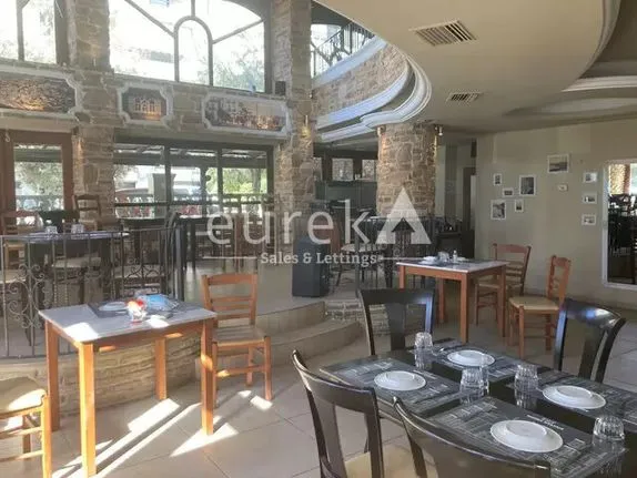 Store 260 sqm for rent, Athens - South, Alimos