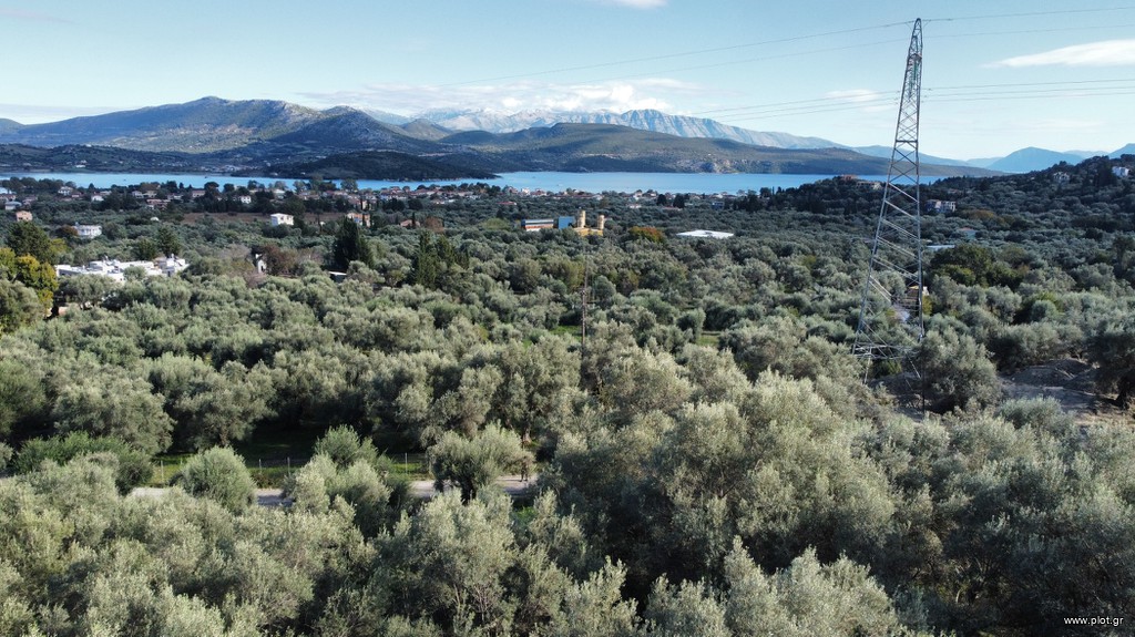 Αγροτεμάχια 5.670 τ.μ. πρός πώληση, Ν. Λευκάδας, Λευκάδα