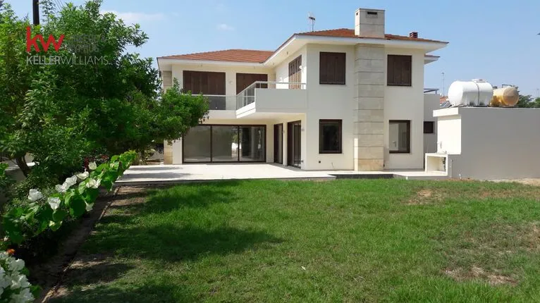 Villa 375 sqm for rent, Nicosia