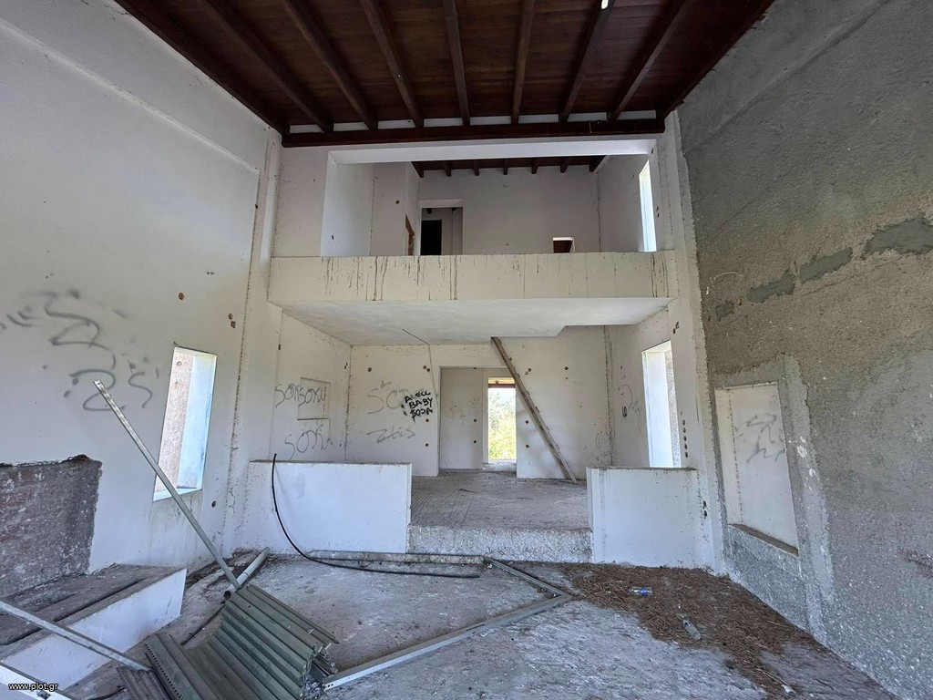 Μεζονέτα 162 τ.μ. προς πώληση, Σκάρφεια