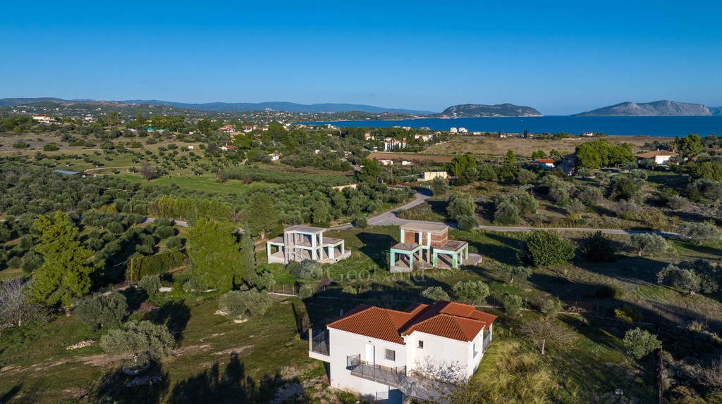 Μεζονέτα 240 τ.μ. προς πώληση, Πετροθάλασσα