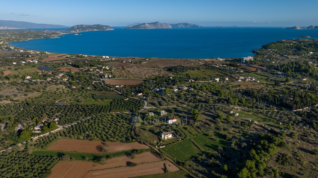 Μεζονέτα 240 τ.μ. προς πώληση, Πετροθάλασσα