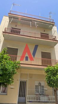 Building 250 sqm for sale