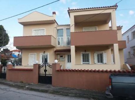 Building 365sqm for sale-Lesvos - Kalloni