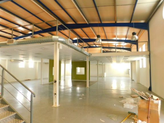 Warehouse 985 sqm for rent, Thessaloniki - Suburbs, Echedoros