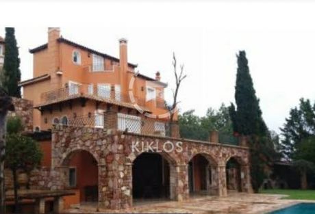 Villa 690sqm for sale-Markopoulo » Agia Triada