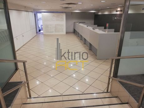 Store 730sqm for rent-Kentro » Sintagma