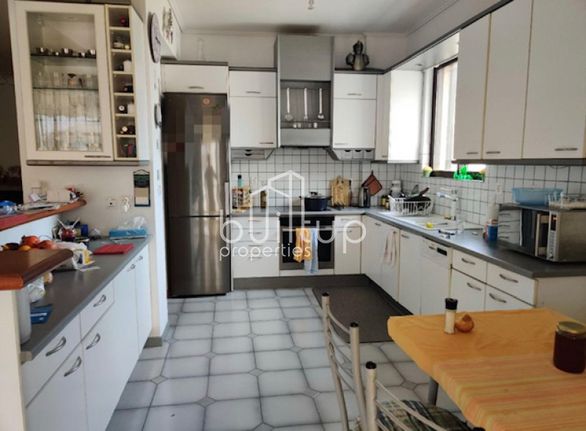 Apartment 180 sqm for rent, Athens - South, Glyfada