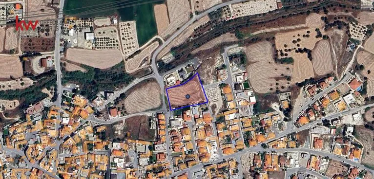 Land plot 1.060 sqm for sale, Larnaca, Aradipou