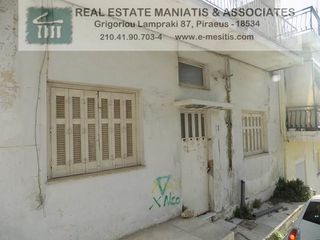 Οικόπεδο 136,60 τ.μ. για πώληση, Πειραιάς, Αγία Σοφία-thumb-1