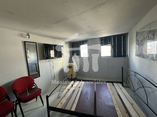 Επιχειρηματικό κτίριο 585 τ.μ. προς πώληση, Αγία Σοφία Πειραιά-thumb-7