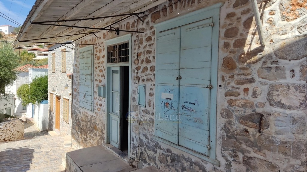 Αίθουσα 100 τ.μ. πρός πώληση, Νησιά Αργοσαρωνικού, Ύδρα