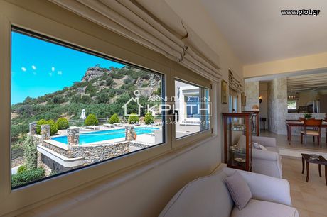 Apartment complex 375sqm for sale-Ierapetra
