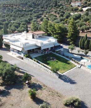 Detached home 300 sqm for sale