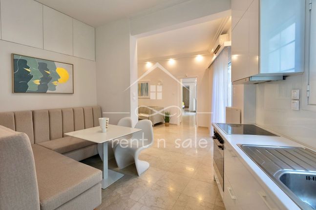 Apartment 125 sqm for rent, Athens - South, Palaio Faliro