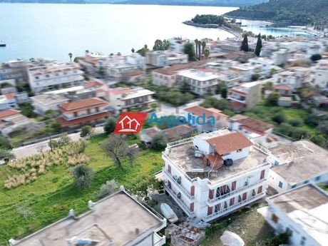 Κτίριο 348τ.μ. για πώληση-Μέθανα » Κέντρο