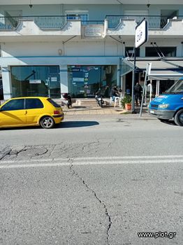 Store 230sqm for rent-Veroia » Center