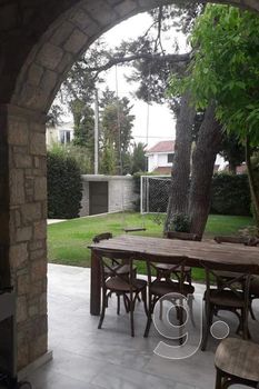 Μεζονέτα 500τ.μ. για πώληση-Εκάλη