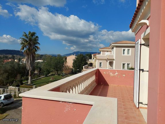 Villa 425 sqm for sale, Corfu Prefecture, Corfu
