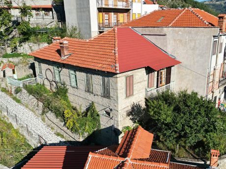 Detached home 101sqm for sale-Metsovo » Center