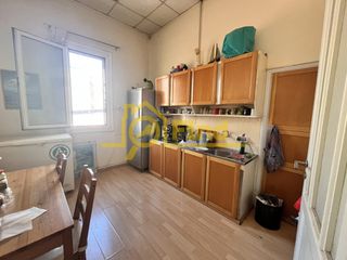 Επιχειρηματικό κτίριο 1.267 τ.μ. πρός πώληση, Πειραιάς, Αγία Σοφία-thumb-2