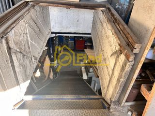 Επιχειρηματικό κτίριο 1.267 τ.μ. πρός πώληση, Πειραιάς, Αγία Σοφία-thumb-15
