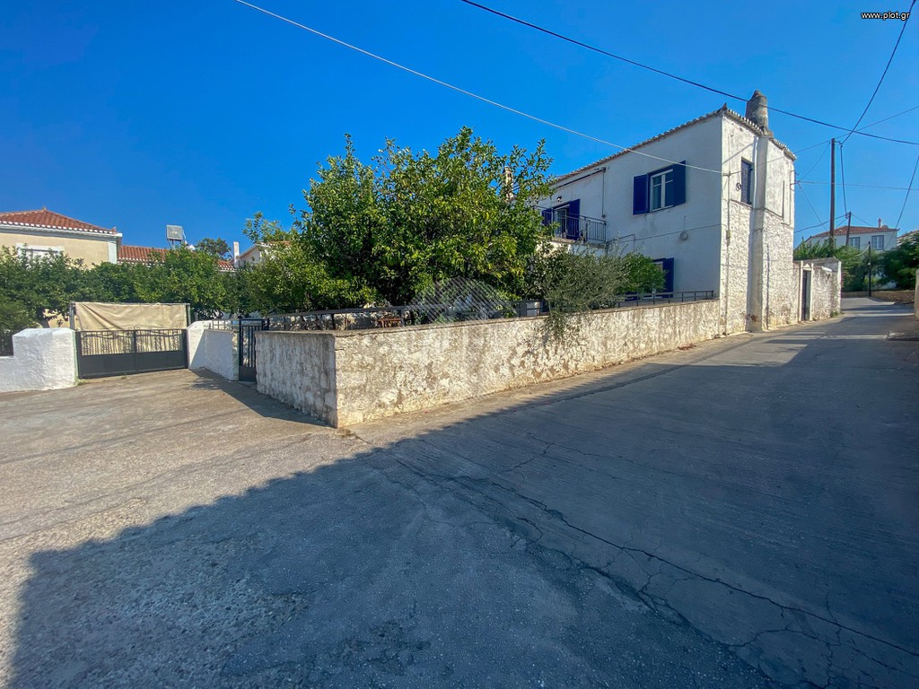 Μονοκατοικία 160 τ.μ. προς πώληση, Μονή Αγίων Πάντων Σπετσών
