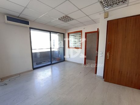 Office 40sqm for rent-Center