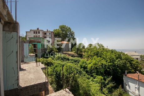 Building 311sqm for sale-Portaria » Center