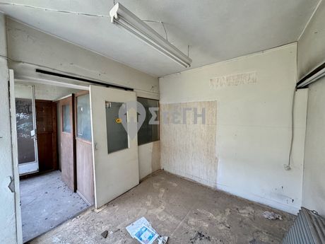 Store 67sqm for sale-Naousa » Center