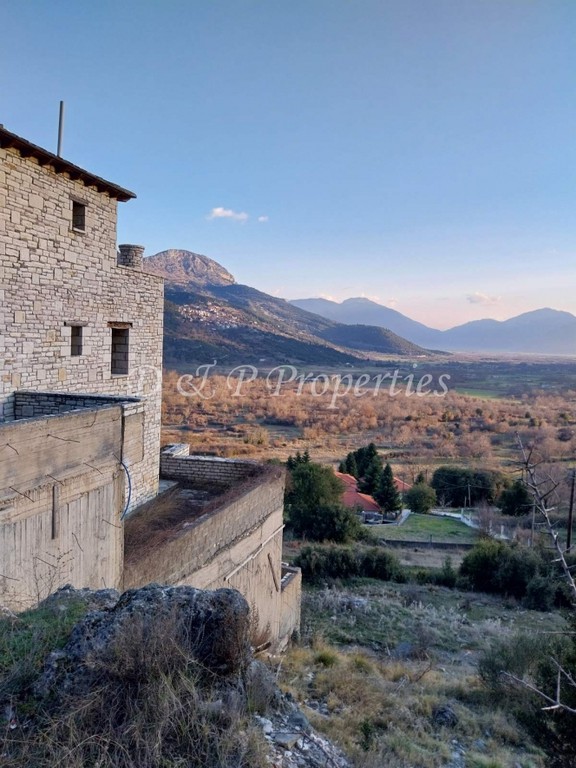 Μονοκατοικία 130 τ.μ. προς πώληση, Κέντρο Φενεού
