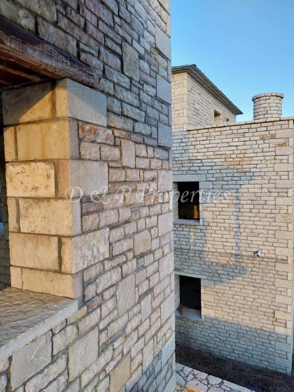 Μονοκατοικία 130 τ.μ. προς πώληση, Κέντρο Φενεού