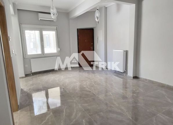 Apartment 88 sqm for rent, Thessaloniki - Center, Dioikitirio