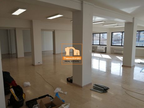 Επιχειρηματικό κτίριο 1.500τ.μ. για πώληση-Σταθμός οσε