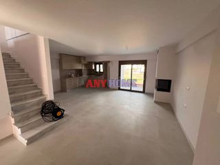 Μεζονέτα 135 τ.μ. για ενοικίαση