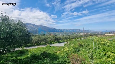 Land plot 684sqm for sale-Gorgolaini » Agios Mironas