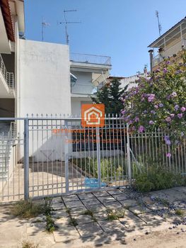Building 195sqm for sale-Moudania » Flogita
