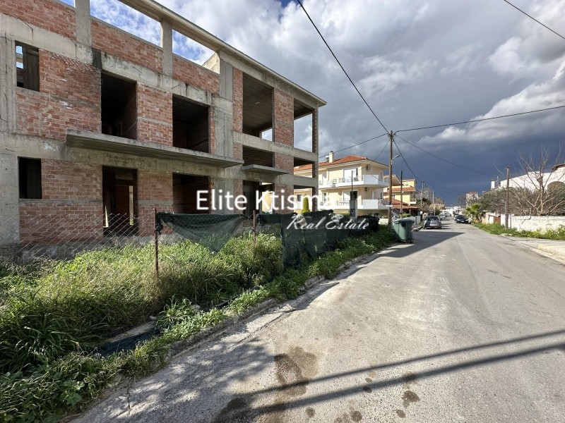 Κτίριο 1.060 τ.μ. πρός πώληση, Αττική - Υπόλοιπο, Καλύβια Θορικού