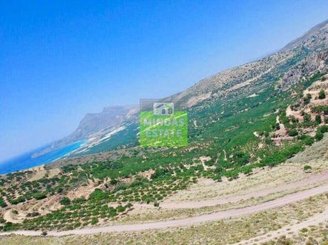 Land plot 4.000sqm for sale-Kissamos » Platanos