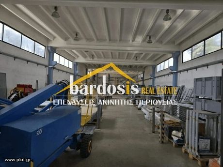 Επιχειρηματικό κτίριο 2.000τ.μ. για πώληση-Αυλώνα
