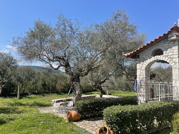 Apartment complex 200 sqm for sale, Messinia, Avia