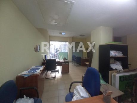 Store 65sqm for rent-Ntepo