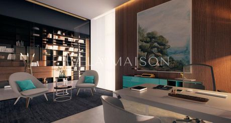 Business bulding 10.000sqm for sale-