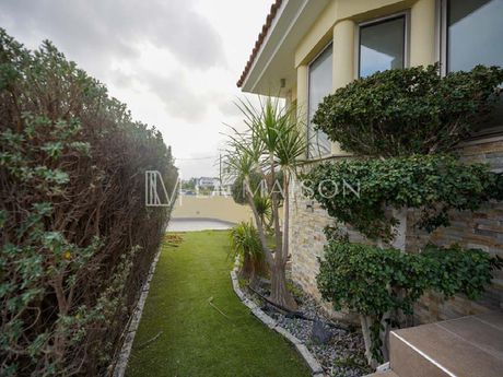 Detached home 322sqm for sale-