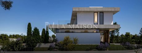 Detached home 291sqm for sale-