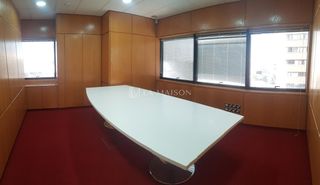 Office 200 sqm for rent, Nicosia-thumb-6