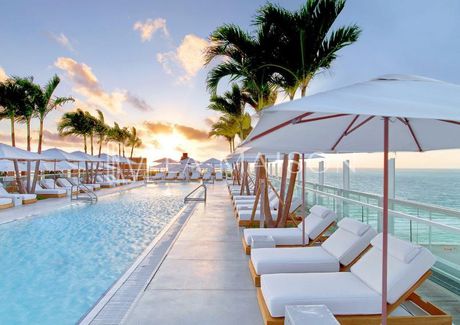 Hotel 7.400sqm for sale-