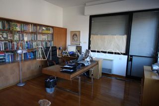 Μονοκατοικία 825 τ.μ. για πώληση, Λευκωσία-thumb-4